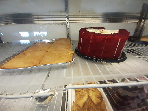 Produce Market «Pasadena Produce & Deli», reviews and photos, 6801 Gulfport Blvd S # 1, South Pasadena, FL 33707, USA