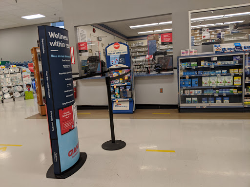 Grocery Store «Giant Food Stores», reviews and photos, 450 E Main St, Middletown, PA 17057, USA