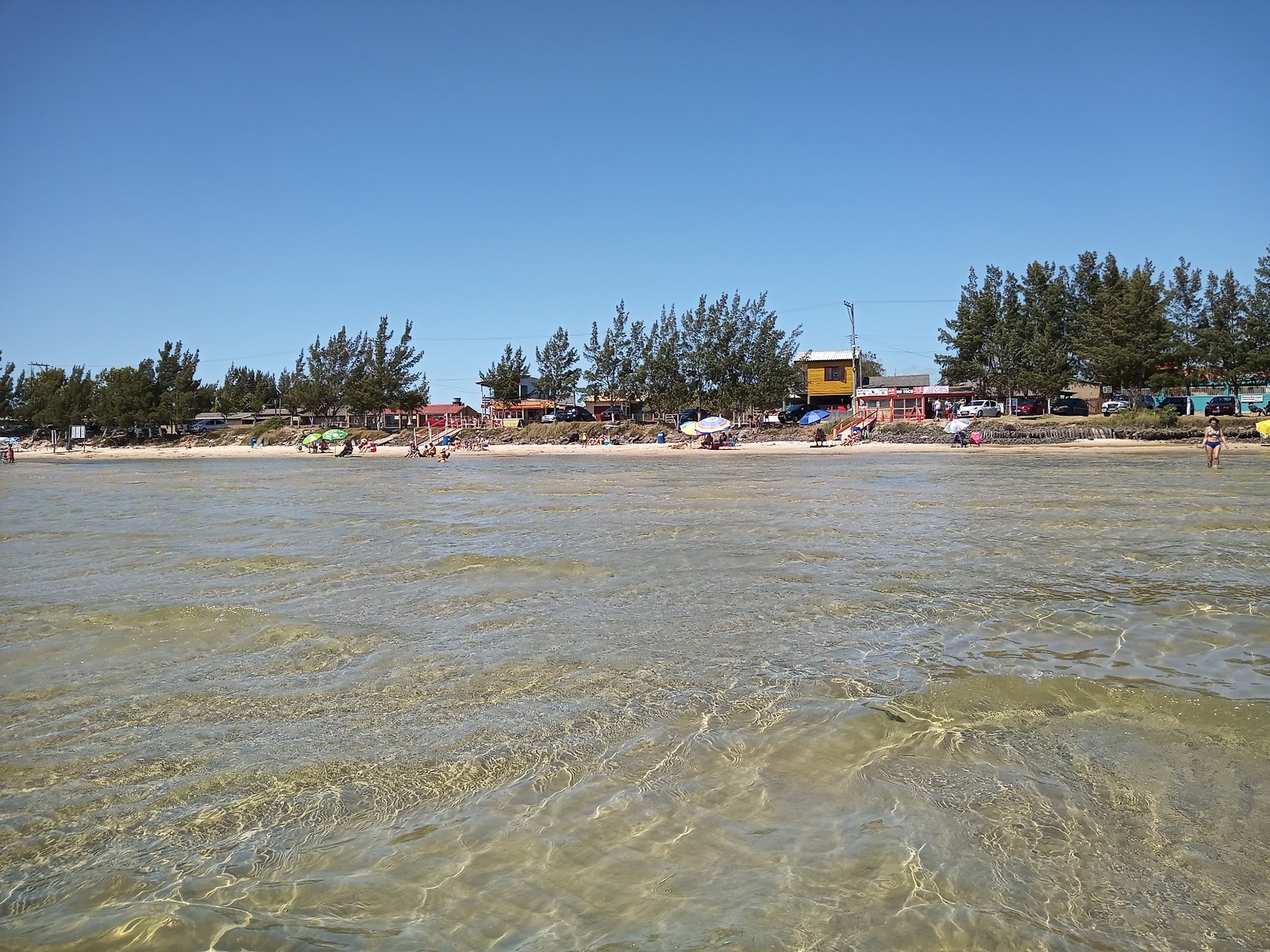 Praia de Bacupari'in fotoğrafı - rahatlamayı sevenler arasında popüler bir yer