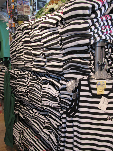 Gift Shop «Alcatraz Gift Shop», reviews and photos, 39 Pier 39 Concourse, San Francisco, CA 94133, USA