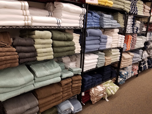 Outlet Store «Pottery Barn Outlet», reviews and photos, 788 Gravois Bluffs Blvd, Fenton, MO 63026, USA