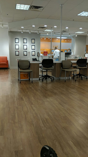 Eye Care Center «LensCrafters», reviews and photos, 2825 S Glenstone Ave, Springfield, MO 65804, USA