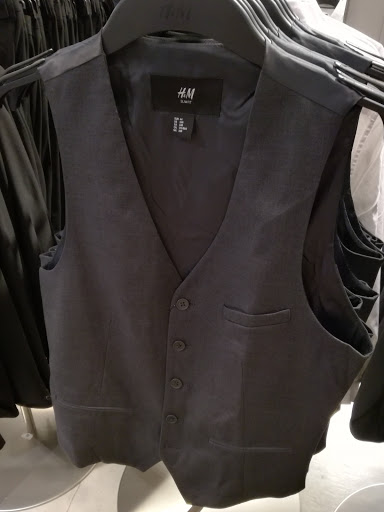 Stores to buy men's vests Naples