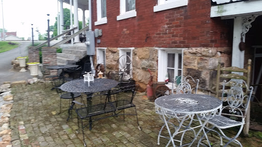 Hotel «Grand Victorian Inn», reviews and photos, 5 Old Dixie Hwy, Park City, KY 42160, USA