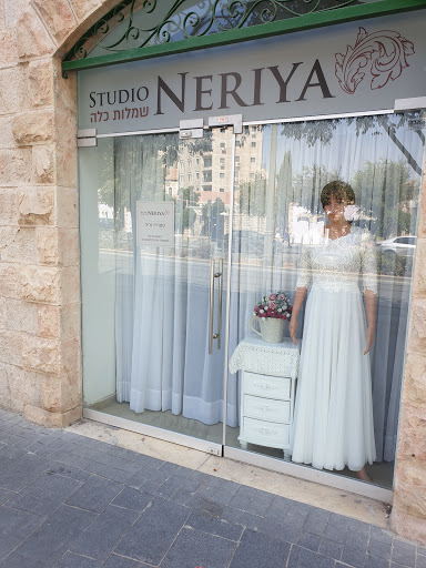 חנויות לקנות שמלות בלייזר ירושלים
