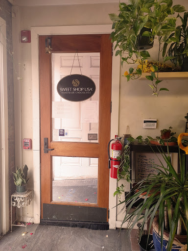 Florist «Blossom Shop», reviews and photos, 138 Orange St, New Haven, CT 06510, USA