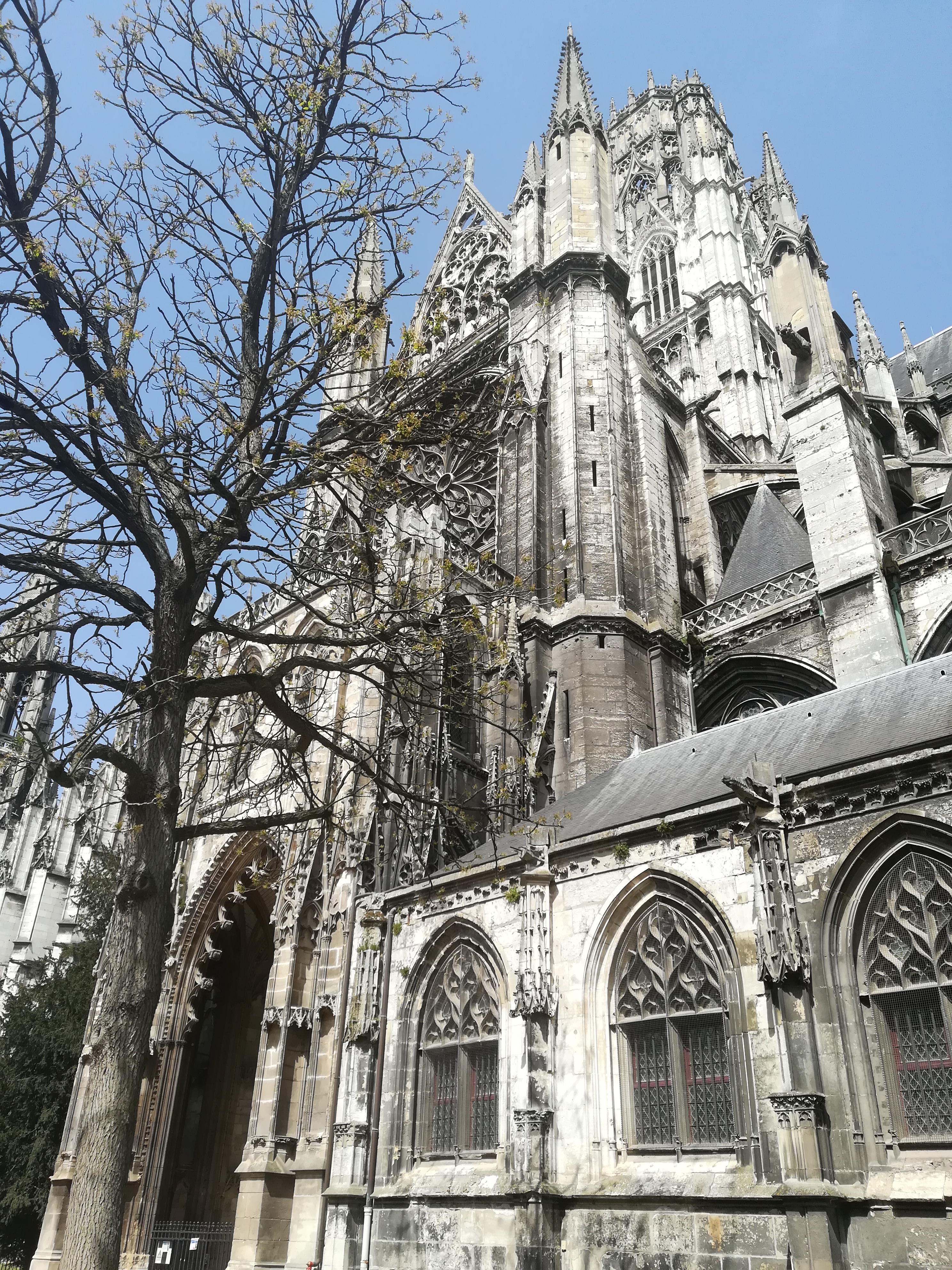 Photo n° 4 de l'avis de Farhaad.o fait le 27/04/2019 à 08:34