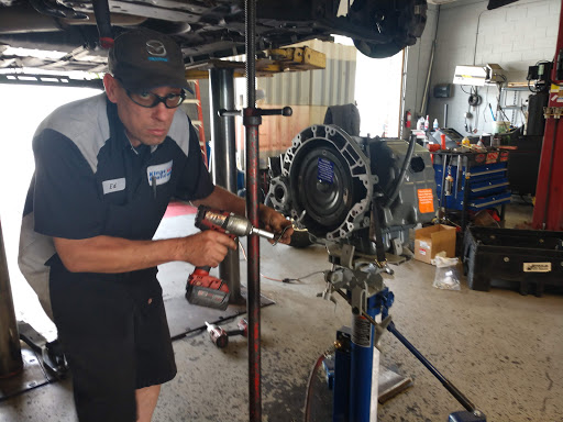 Auto Repair Shop «Kings Grant Exxon Tire & Auto», reviews and photos, 428 N Lynnhaven Rd, Virginia Beach, VA 23452, USA