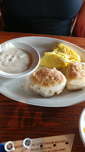 American Restaurant «Cracker Barrel Old Country Store», reviews and photos, 380 N Jacob Dr, Bloomington, IN 47404, USA