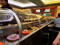 Atmosphère du Restaurant de sushis sur tapis roulant Restaurant Asia | Buffet asiatique - Sushi bar à Chasseneuil-du-Poitou - n°19