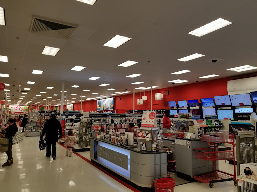 Department Store «Target», reviews and photos, 3050 N Lewis Ave, Waukegan, IL 60087, USA
