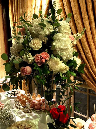 Florist «Ultima Florals», reviews and photos, 81-02 37th Ave, Jackson Heights, NY 11372, USA