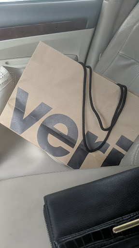 Cell Phone Store «Verizon Authorized Retailer, TCC», reviews and photos, 9749 Dixie Hwy, Village of Clarkston, MI 48348, USA