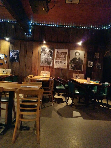 Pub «Wooden Nickel Pub & Eateries», reviews and photos, 1610 Pine St, Silverton, OR 97381, USA