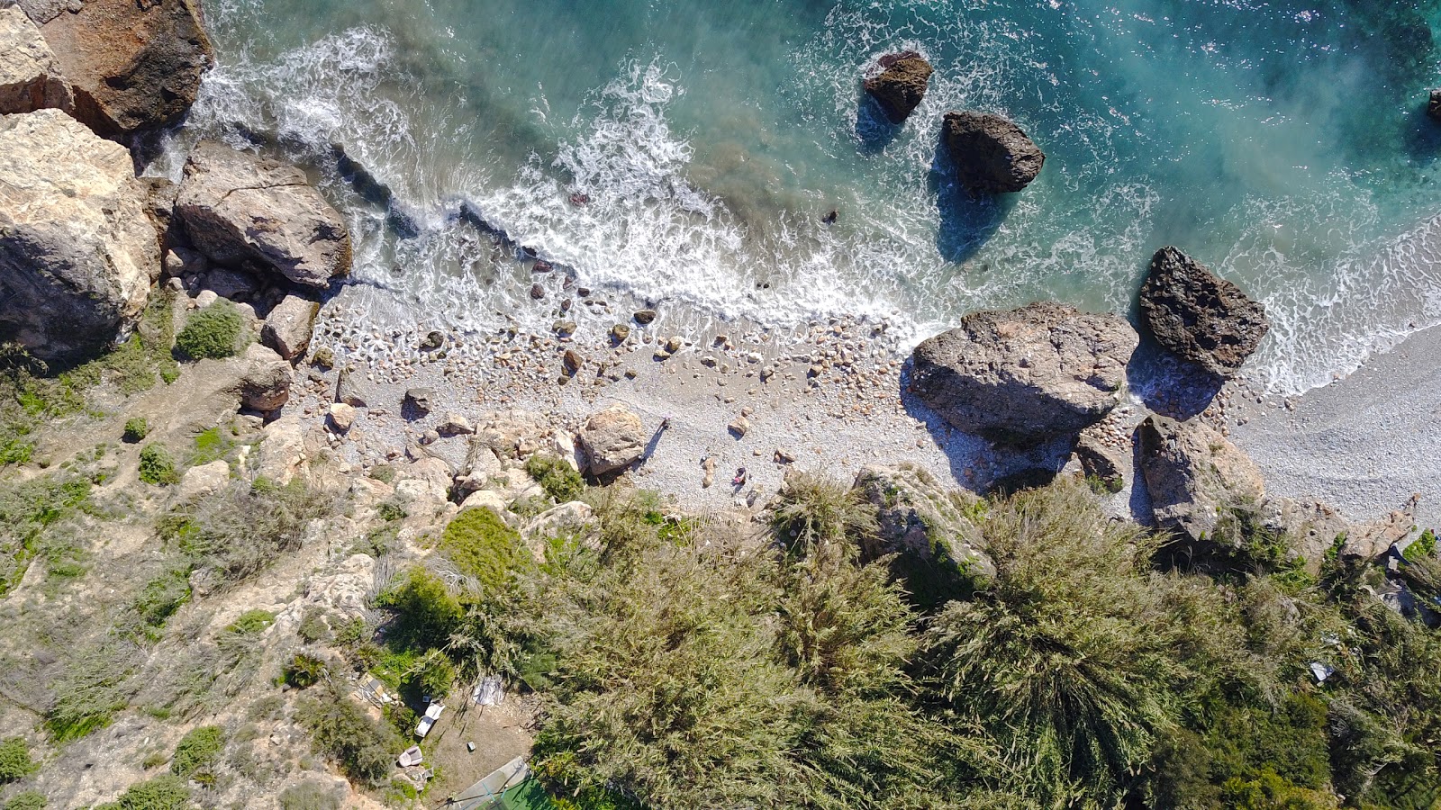 Cala Barranco de Maro'in fotoğrafı çok temiz temizlik seviyesi ile