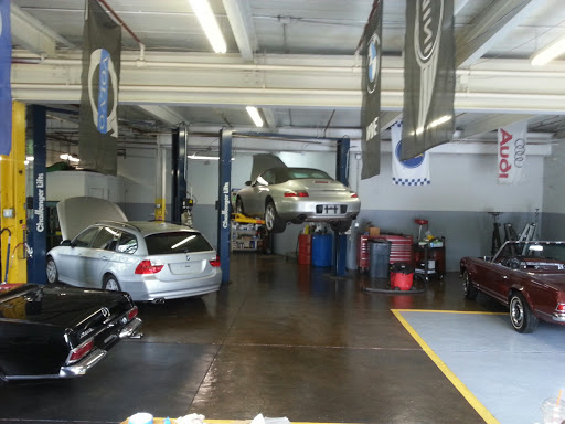 Auto Repair Shop «Beverly Farms Motors LLC», reviews and photos, 715 Hale St, Beverly, MA 01915, USA