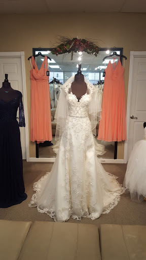 Bridal Shop «Sue Ames Bridal Outlet», reviews and photos, 202 N 10th St, Allentown, PA 18102, USA