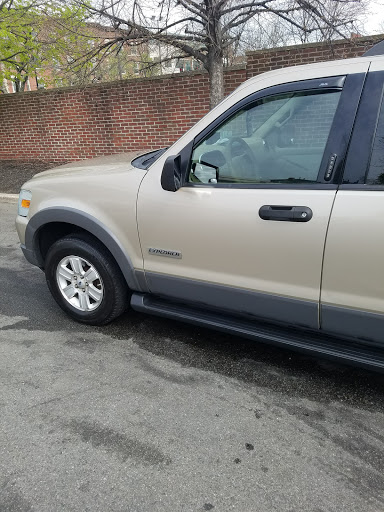 Car Wash «ScrubaDub Car Wash (Brookline, MA)», reviews and photos, 143 Harvard St, Brookline, MA 02446, USA