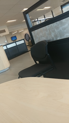 Used Car Dealer «DriveTime Used Cars», reviews and photos, 2143 W Camelback Rd, Phoenix, AZ 85015, USA