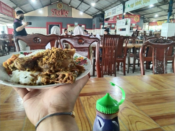 Restoran Indonesia di Kabupaten Bangkalan: Menikmati Kelezatan Di 5 Tempat Makan Terkenal