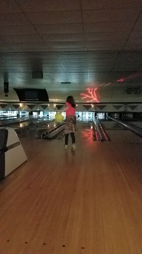 Bowling Alley «Trindle Bowl», reviews and photos, 4695 E Trindle Rd, Mechanicsburg, PA 17050, USA