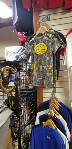 Sporting Goods Store «Beacon Sporting Goods», reviews and photos, 1240 Furnace Brook Pkwy, Quincy, MA 02169, USA