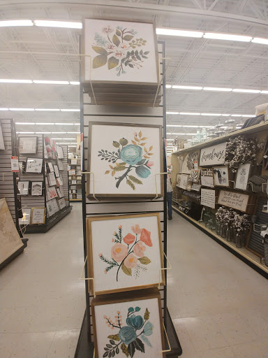 Craft Store «Hobby Lobby», reviews and photos, 3001 Hart Rd, Pueblo, CO 81008, USA