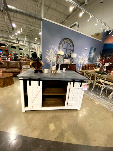 Furniture Store «Brown Squirrel Furniture», reviews and photos, 9901 Sherrill Blvd, Knoxville, TN 37932, USA