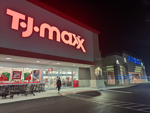 Department Store «T.J. Maxx», reviews and photos, 352 Randall Rd, South Elgin, IL 60177, USA