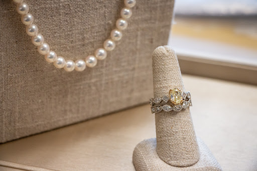 Jewelry Store «J Rankin Jewellers», reviews and photos, 505 5th Ave S a103, Edmonds, WA 98020, USA