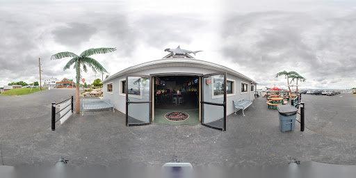 Bar & Grill «The Casino», reviews and photos, 104 Division St, Kelleys Island, OH 43438, USA