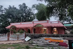 Waki Dargah image