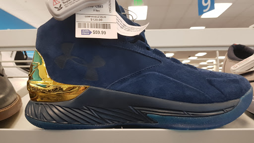 Clothing Store «Ross Dress for Less», reviews and photos, 9727 Laurel Canyon Blvd, Arleta, CA 91331, USA