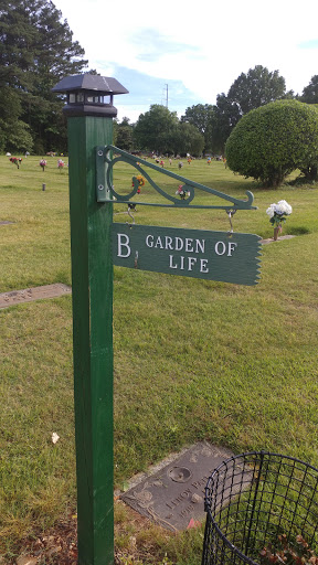 Funeral Home «Georgia Memorial Park Funeral Home and C», reviews and photos, 2000 Cobb Pkwy SE, Marietta, GA 30060, USA