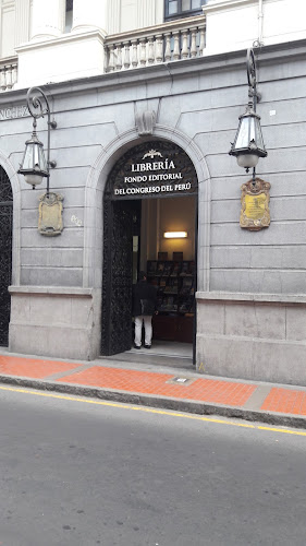 Opiniones de Librería Fondo Editorial del Congreso del Perú en Lima - Librería