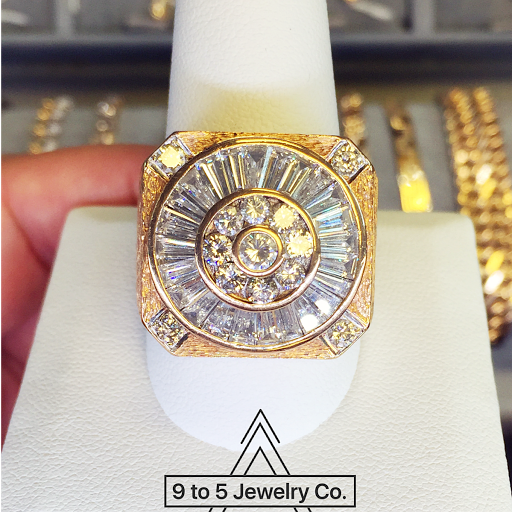 Pawn Shop «9 to 5 Pawn & Jewelry Co. [Casa de Empeño]», reviews and photos, 4714 Kirkwood Hwy, Wilmington, DE 19808, USA