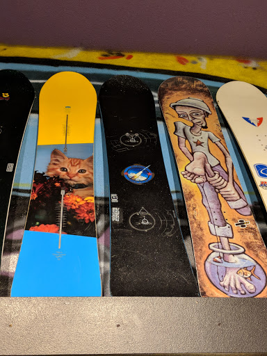 Snowboard Shop «Darkside Snowboard Shop/Okemo», reviews and photos, 57 Pond St, Ludlow, VT 05149, USA