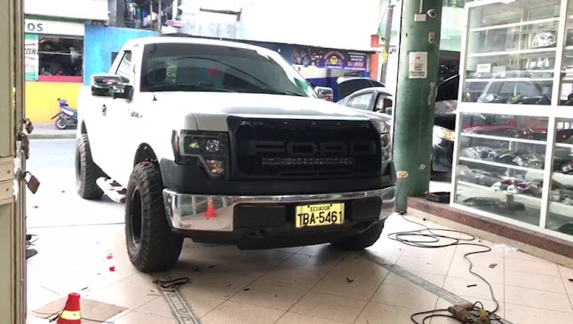 Opiniones de Lujo Car en Santo Domingo de los Colorados - Concesionario de automóviles