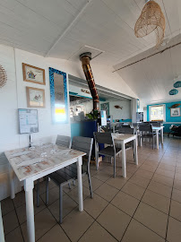 Atmosphère du Restaurant français Le Café de la Mer à Nieul-sur-Mer - n°10