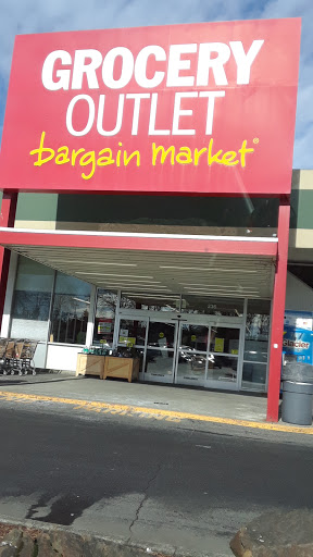 Grocery Store «Grocery Outlet Bargain Market», reviews and photos, 236 SW 152nd St, Burien, WA 98166, USA
