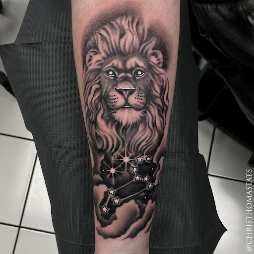 Explore grizzly bear tattoo ideas, creative tattoo ideas in Sherwood, available at Golden Lotus Tattoo Studio