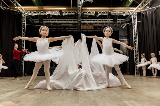 Ballet Workout Belgium by Tatevik Mkrtoumian