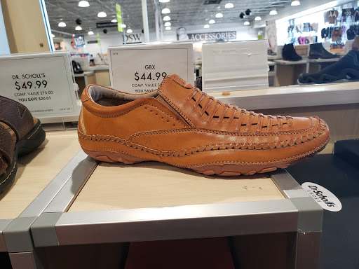 Shoe Store «DSW Designer Shoe Warehouse», reviews and photos, 8506 E 71st St, Tulsa, OK 74133, USA