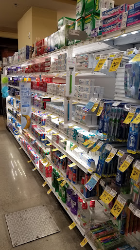 Grocery Store «Vons», reviews and photos, 2495 Truxtun Rd Suite 100, San Diego, CA 92106, USA