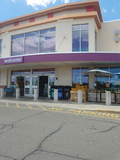 Grocery Store «Stop & Shop», reviews and photos, 760 Villa Ave, Fairfield, CT 06824, USA