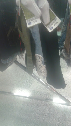 Clothing Store «Ross Dress for Less», reviews and photos, 475 E Lincoln Hwy, New Lenox, IL 60451, USA