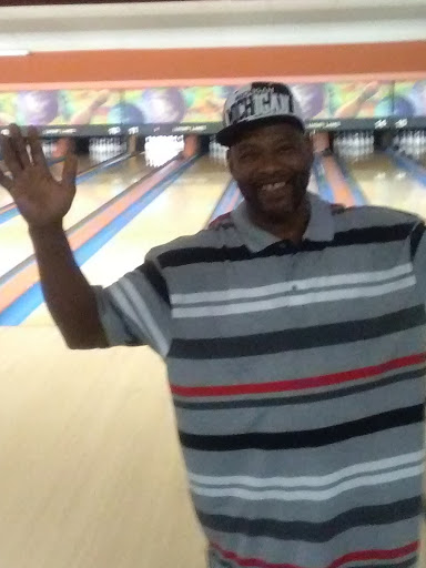 Bowling Alley «Luxury Lanes & Lounge Inc», reviews and photos, 600 E 9 Mile Rd, Ferndale, MI 48220, USA