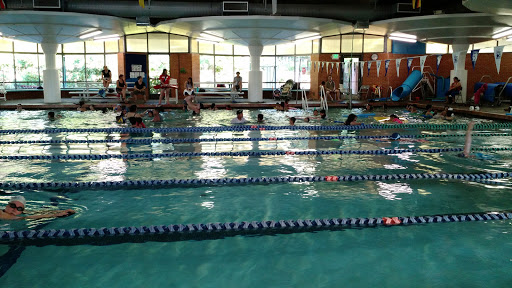 Public Swimming Pool «Evergreen Community Aquatic Center», reviews and photos, 606 SW 116th St, Seattle, WA 98146, USA