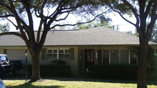 Roofing Contractor «Monarch Roofing», reviews and photos, 1010 Oxford St, Houston, TX 77008, USA