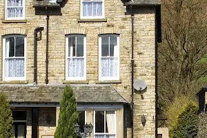 Daleslea Bed and Breakfast image